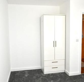 Royal Docks Apartment | Spacious 2bedroom apartment in London city airport