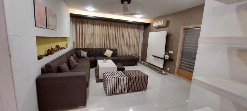 Gulshan-e-Iqbal Villa | Spacious 2BR Portion with Rooftop Gulshan e Iqbal Block 7