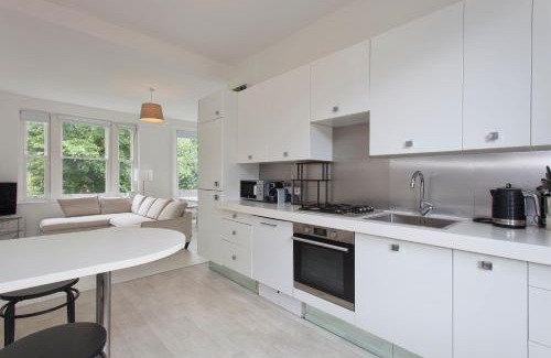 Queen's Park Apartment | Spacious 3 Bed Apartment, NW6