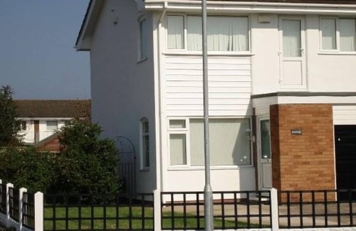 Penrhyn Bay House | Spacious 3 Bed House in Penrhyn Bay, Llandudno
