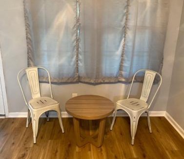 Charleston County House | Spacious 3 Bedroom , 1 Bath House Pet friendly