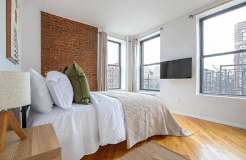 East Harlem Apartment | Spacious 3-Bedroom, 2-Bath Apartment in Prime NYC Location
