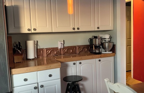 Long Beach Apartment | Spacious 3-bedroom apartment with WiFi, AC in brilliant Long Beach