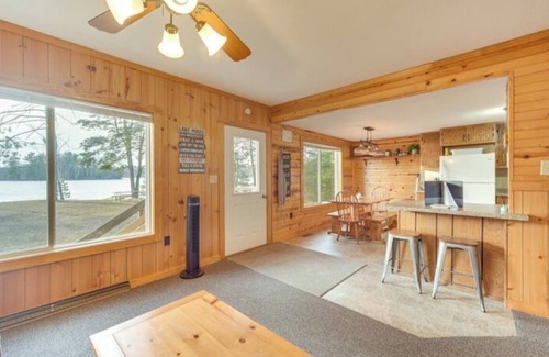 New Post Cabin | Spacious 3-Bedroom Cabin on Beautiful Blueberry Lake