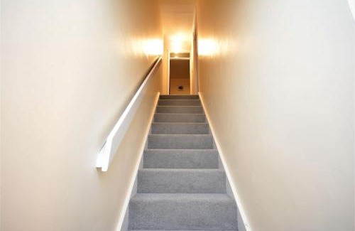 Custom House House | Spacious 3 Bedroom House in Beckton London