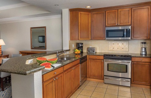 Reunion Resort | Spacious 3 Bedroom unit with pool/water park, golf, 20 minutes to theme parks