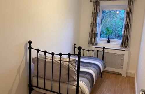 Northumberland Heath House | Spacious 3 bedroomed house with street parking