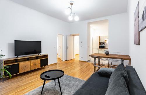 Neulerchenfeld Apartment | Spacious 3-room apt. 15 min to the city center