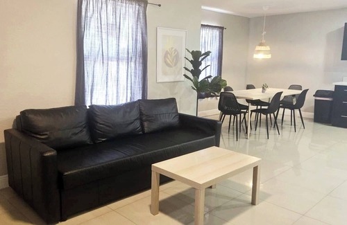 Gladeview Apartment | Spacious 3BR Duplex in Miami with Free Parking