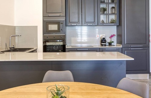 Mosta Apartment | Spacious 3BR home with private Balconies in Mosta