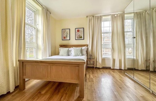 Deptford Apartment | Spacious 4 Bed Flat Near London 02 Arena Greenwich