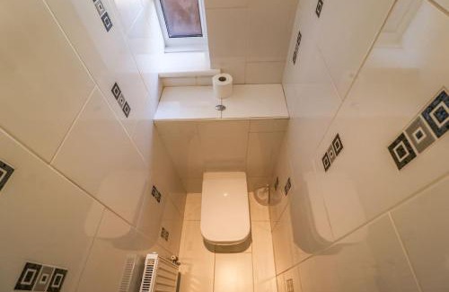 Deptford Apartment | Spacious 4 Bed Flat Near London 02 Arena Greenwich