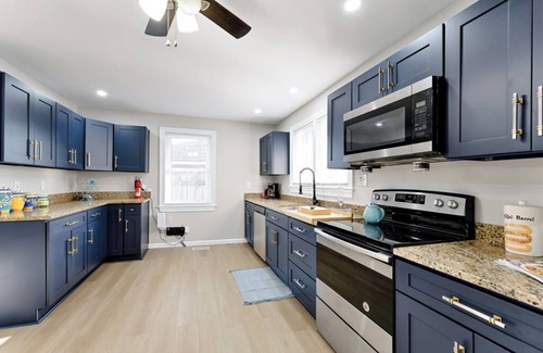 Portsmouth House | Spacious 4-bedroom house in amazing Portsmouth with WiFi