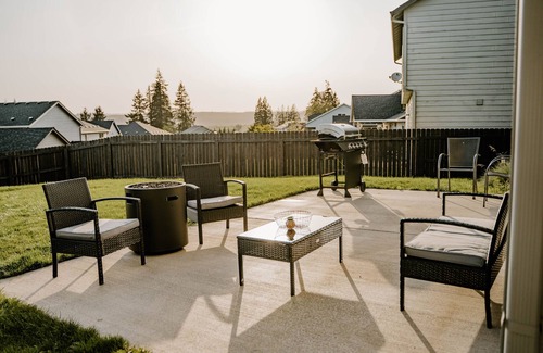 Carrolls House | Spacious 4 bedroom home in quiet neighborhood, family friendly!