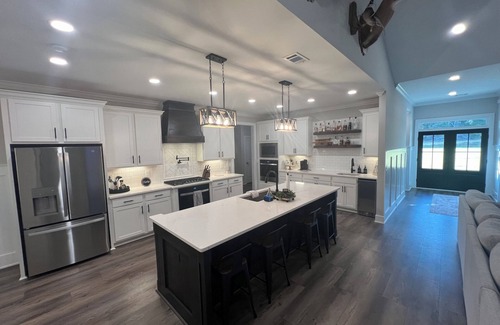 Harlem House | Spacious 4-bedroom house in brilliant Harlem with WiFi,available for ANWA/Master
