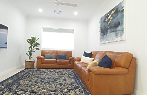 Bellbird House | Spacious 4 Bedroom Hunter Home