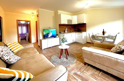 Herceg Novi Municipality House | Spacious 4-bedroom house with infinity pool for relaxing in lovely Herceg Novi