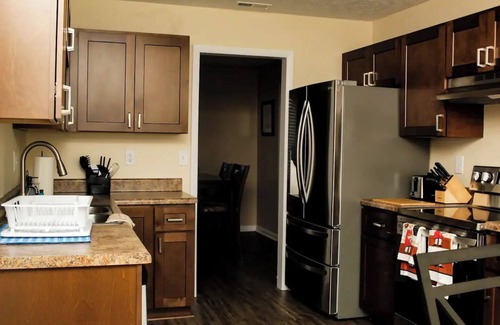 Fayetteville House | Spacious 4-bedroom house in enjoyable Fayetteville with AC, WiFi