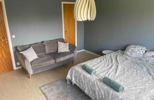 Lundby House | Spacious 4 bedroom with garden - Central location
