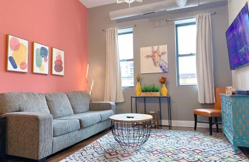 Near South Side Apartment | Spacious 420-Friendly 2BR Retreat Near McCormick Place, Grant Park and Soldier Field