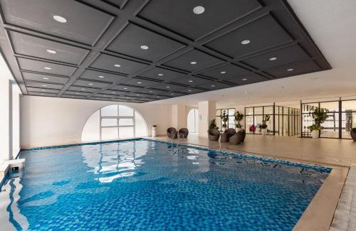 District 4 Apartment | Spacious 4BR apat at Saigon Centre with pool, supermarket, view
