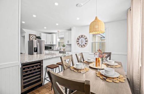 Royal Oak House | Spacious 4BR Home by Dtown Royal Oak