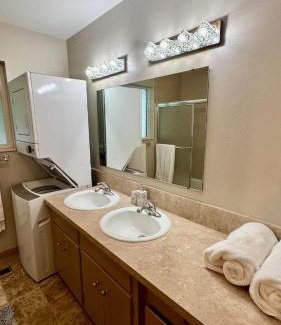 Idaho Falls House | Spacious 4BR Retreat Near Idaho Falls Airport