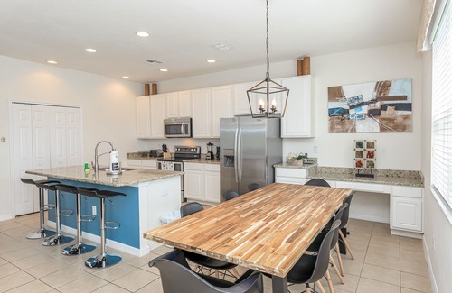 Seasons House | Spacious 4BR townhome in Kissimmee with lake views, perfect for families!
