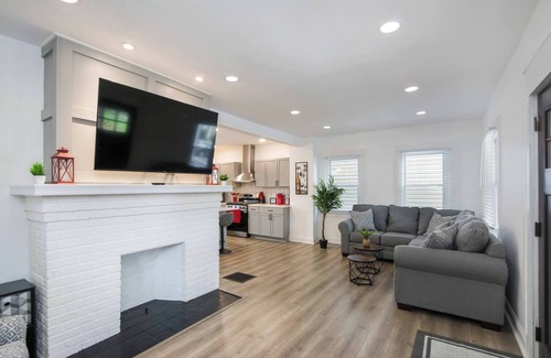 Weinland Park House | Spacious 4BR w/Game Room & Yard | Walk to OSU