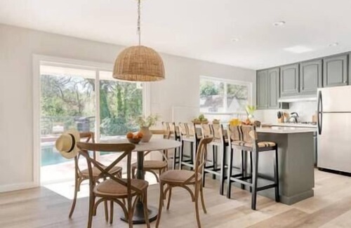 Bennett Valley House | Spacious 5 BDRM Group Getaway w/Pool & EV Charger