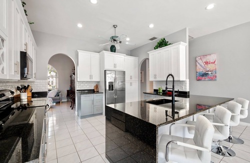 Pelican House | Spacious 5-bdrm house in delightful Cape Coral located on the Gulf of America