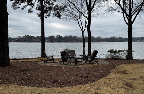Lake Oconee House | Spacious 5-bedroom home on Lake Oconee, 79 miles from The Masters