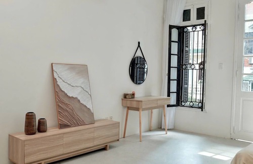 Đien Bien House | Spacious 5-bedroom house in amazing Hà Nội with WiFi, AC