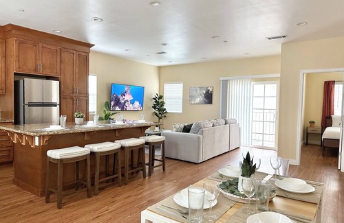 Fullerton House | Spacious 5-bedroom townhome in charming Placentia with AC, WiFi