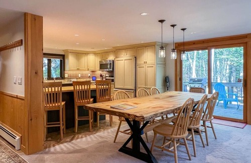 North Conway House | Spacious 5 Bedroom N. Conway Home | Best Location!