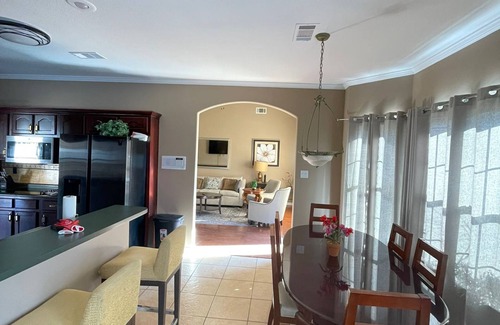 Cordova House | Spacious 5 BR- Plus open room with beds, Retreat in Cordova