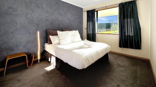 Halswell House | Spacious 5BR Family Escape on Busch Lane