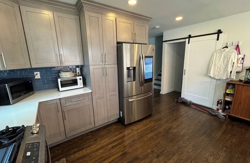 Princeton House | Spacious 6-bedroom house with WiFi and AC in charming Princeton