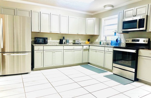 Ballantyne House | Spacious and Comfortable House