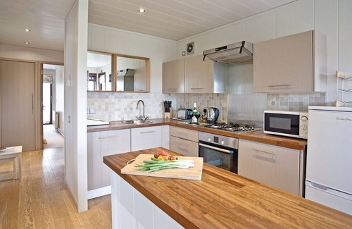 Dawlish Cabin | Spacious and contemporary lodge with countryside views.