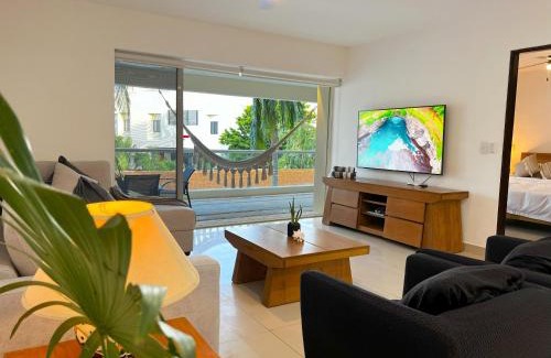 Puerto Aventuras Apartment | Spacious Apartment with Terrace, Pool and Beach Access
