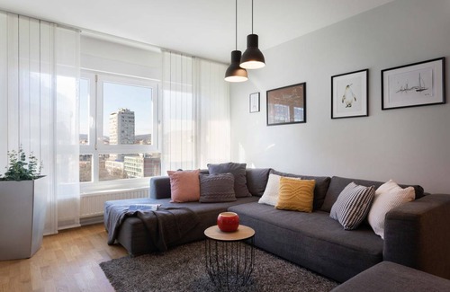 Zagreb Apartment | Spacious Apartment in Radnička Business Zone