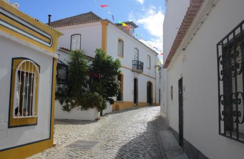 Ferragudo Apartment | Spacious Apartment in Old Ferragudo Village