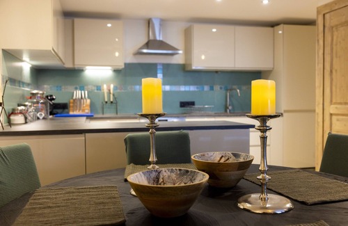 Les Prodains Apartment | Spacious apartment with option of facilities and meals in Chalet-Hotel complex