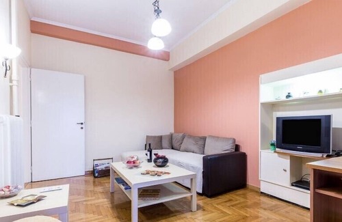 Platia Viktorias Apartment | Spacious apartment with 3 bedrooms