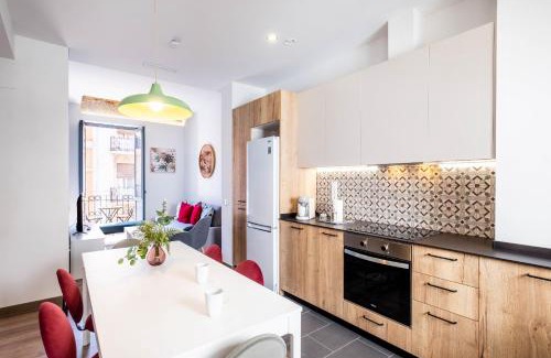 Morvedre Apartment | Spacious Apartment with Great Views