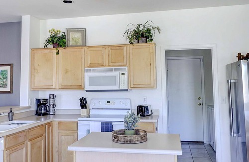 Surprise Farms House | Spacious Beautiful private home w/great pool
