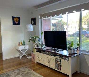 Campbelltown House | Spacious Beautiful Room