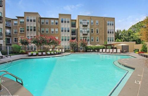 Inman Park Apartment | Spacious Beltline loft in Inman Park- Pool gym
