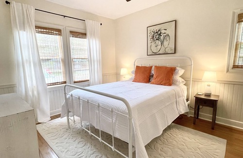 Covington House | Spacious bungalow within walking distance to downtown Covington!
